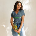 Birds and Flag stick relaxed v-neck t-shirt